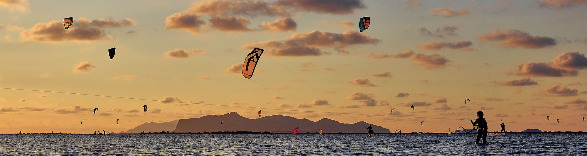 Kitesurfing school in Sicily